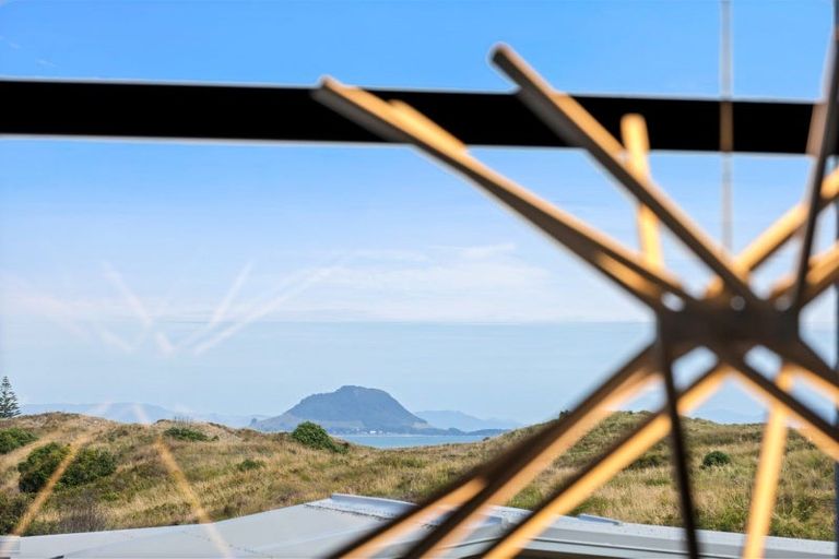 Photo of property in 1015 Papamoa Beach Road, Papamoa Beach, Papamoa, 3118