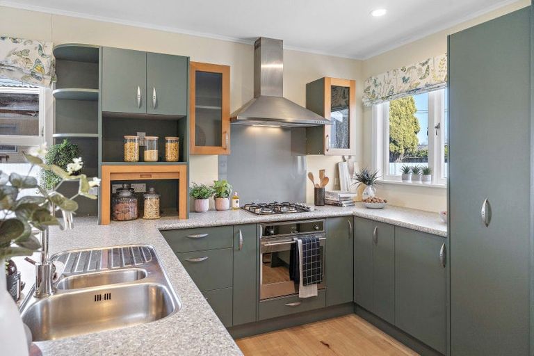 Photo of property in 68 New York Street, Martinborough, 5711