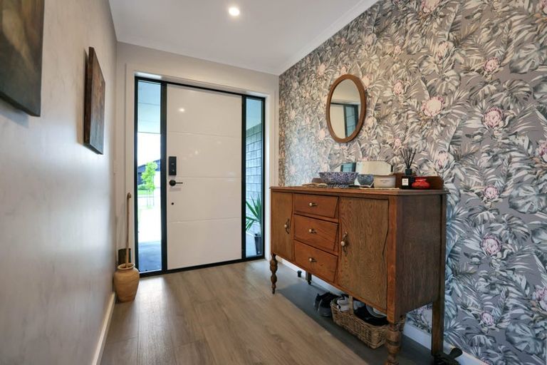 Photo of property in 21 Whiteoak Grove, Tinwald, Ashburton, 7700