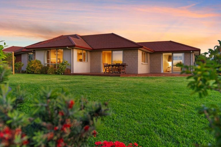 Photo of property in 28 Blacklock Road, Pyes Pa, Tauranga, 3112