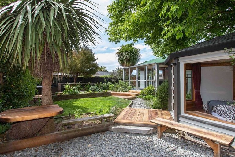 Photo of property in 2/67 Conway Street, Somerfield, Christchurch, 8024