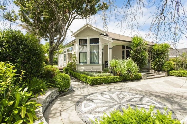 Photo of property in 27 Stout Street, Whataupoko, Gisborne, 4010