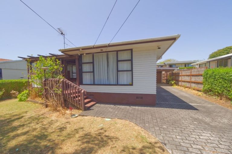 Photo of property in 20 Sullivan Avenue, Mangere Bridge, Auckland, 2022