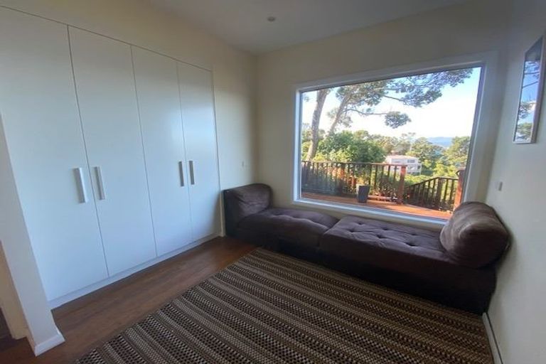 Photo of property in 43 Homebush Road, Khandallah, Wellington, 6035