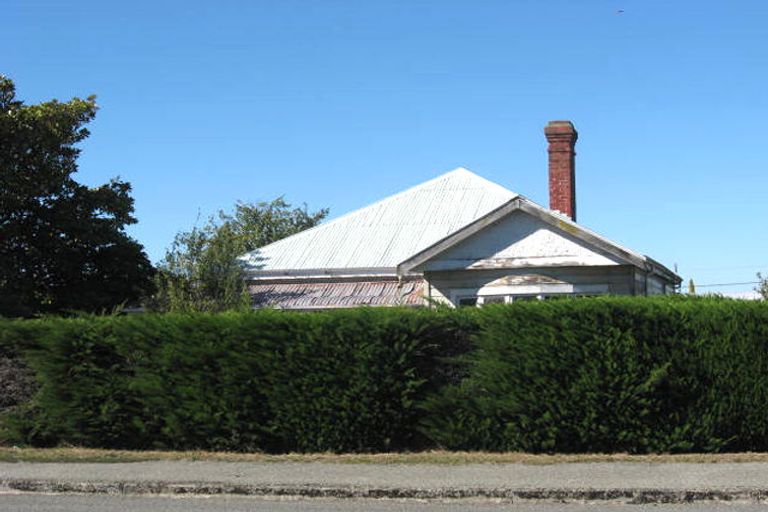 Photo of property in 43 Rhodes Street, Waimate, 7924