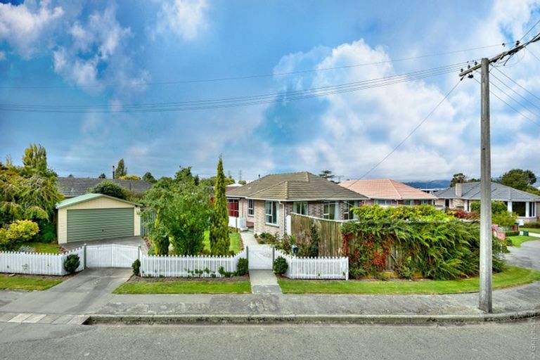 Photo of property in 7 Marshwood Place, Sockburn, Christchurch, 8042