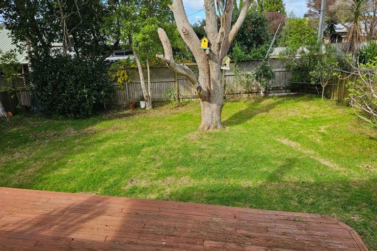 Photo of property in 150 Titirangi Road, New Lynn, Auckland, 0600