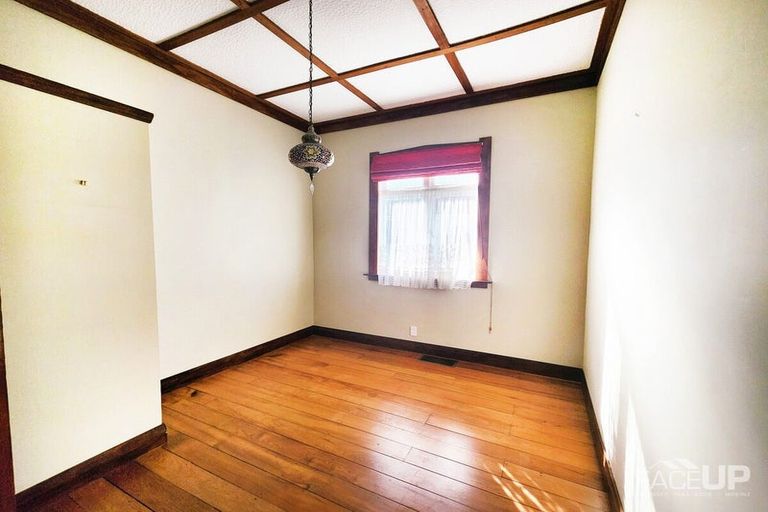 Photo of property in 56 Ngataringa Road, Devonport, Auckland, 0624