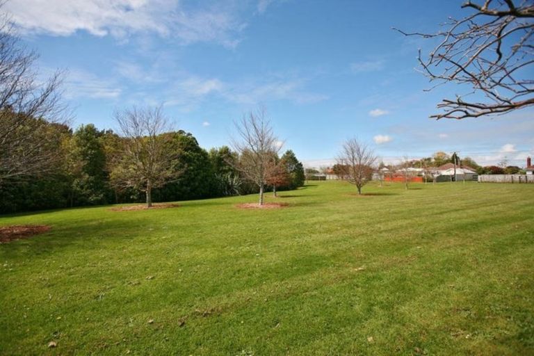 Photo of property in 49 Somerset Street, Brooklands, New Plymouth, 4310