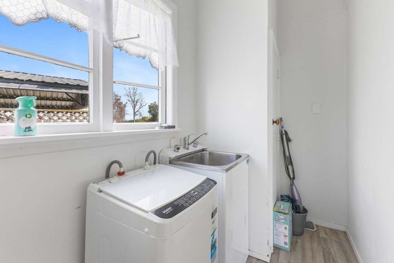 Photo of property in 4 Preston Street, Eltham, 4322