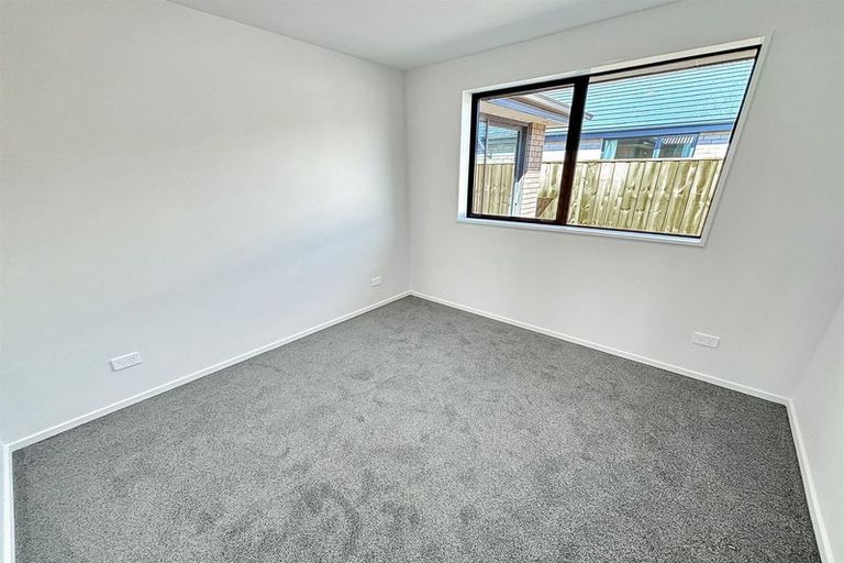 Photo of property in 10 Applegrove Crescent, Belfast, Christchurch, 8051