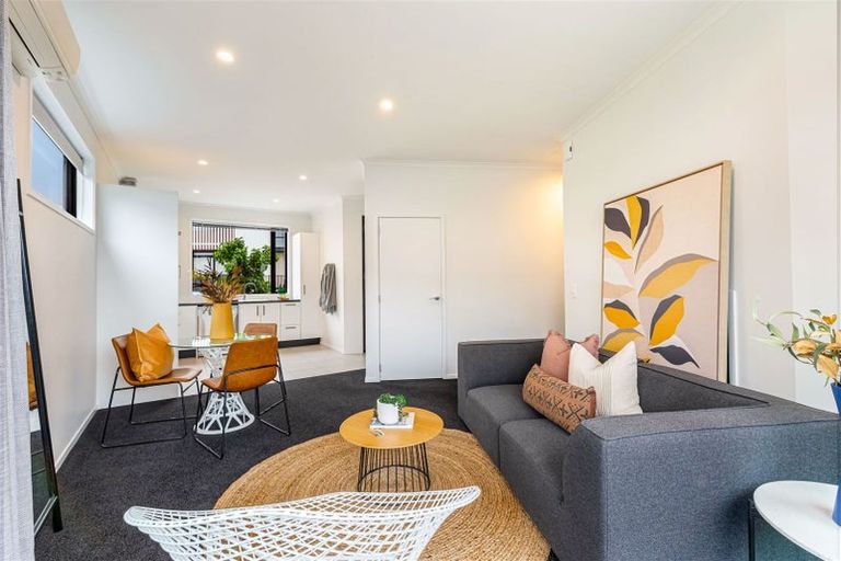 Photo of property in 10 Frank Gill Road, Hobsonville, Auckland, 0616