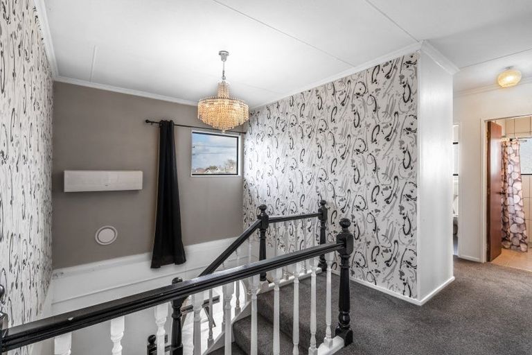 Photo of property in 226 Park Street, Winton, 9720