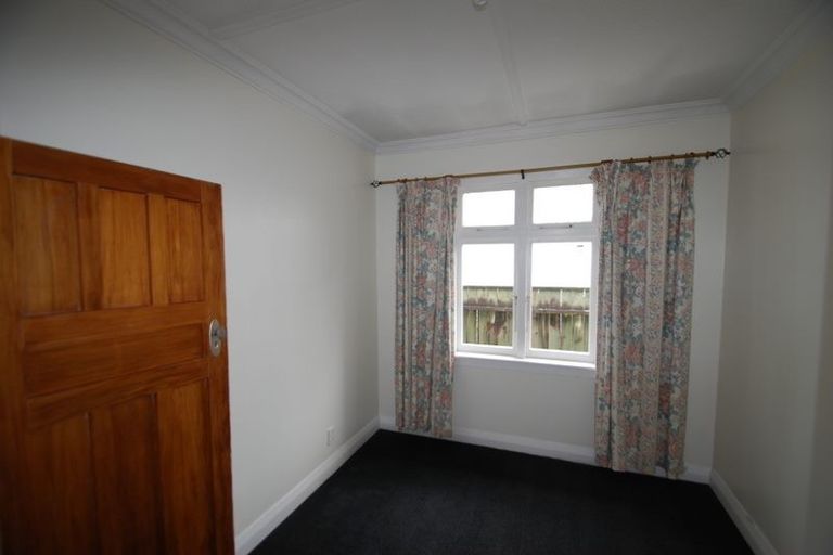 Photo of property in 1/76 Cambridge Terrace, Waterloo, Lower Hutt, 5011