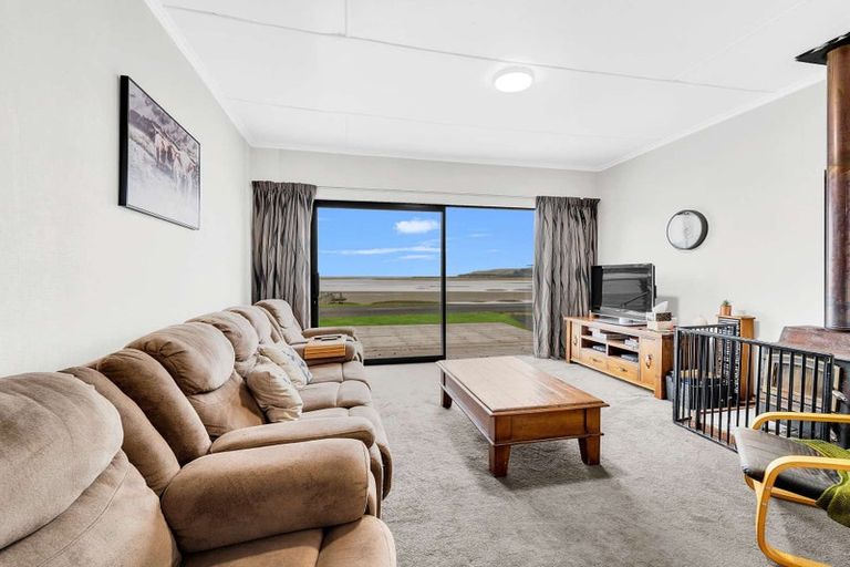 Photo of property in 358 Pounawea Road, Owaka, 9585