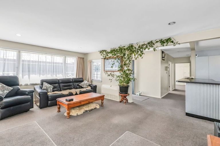 Photo of property in 15 Ranui Street, Hei Hei, Christchurch, 8042