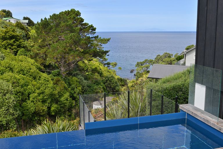 Photo of property in 15c Wonderview Road, Leigh, 0985