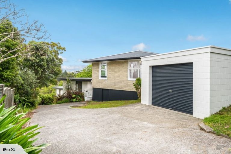 Photo of property in 3/10 Coroglen Avenue, Birkenhead, Auckland, 0626