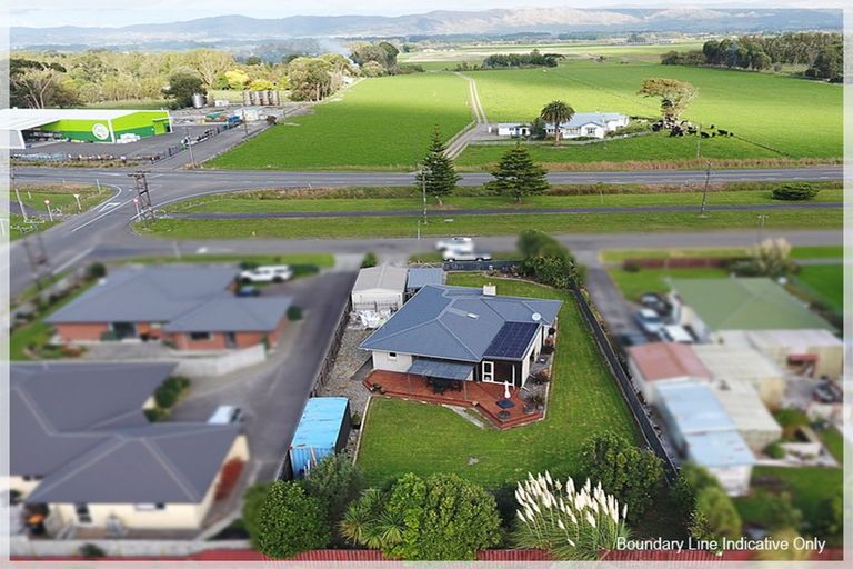 Photo of property in 2 Ngaire Street, Longburn, Palmerston North, 4412