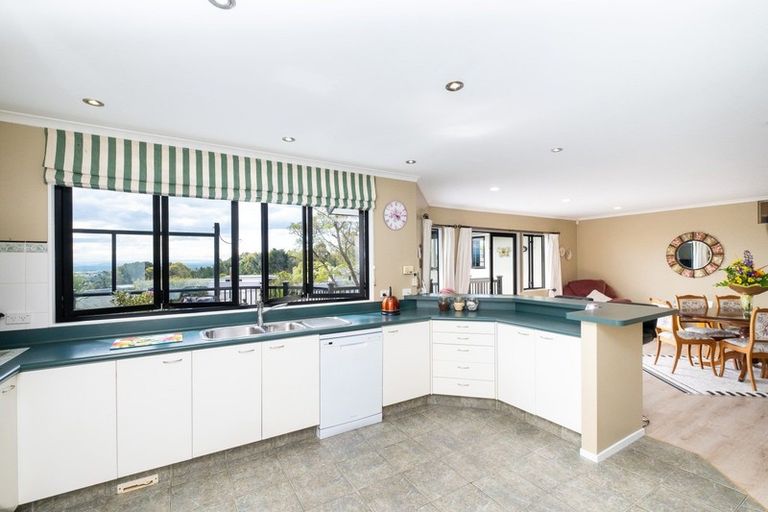 Photo of property in 2 Hikanui Place, Havelock North, 4130