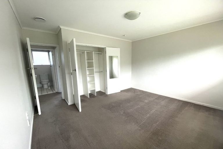 Photo of property in 1/3a Alma Road, Milford, Auckland, 0620