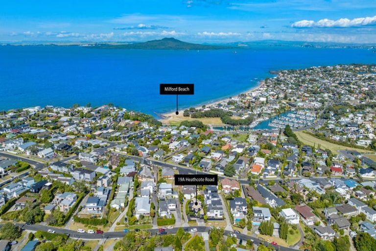 Photo of property in 1/19 Heathcote Road, Castor Bay, Auckland, 0620