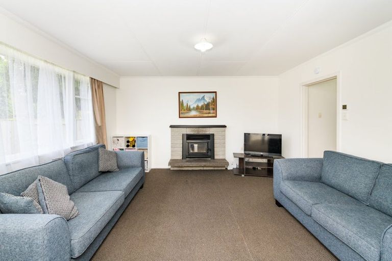 Photo of property in 126 Ruamahanga Crescent, Terrace End, Palmerston North, 4410