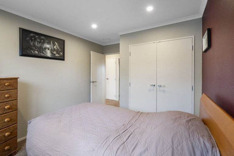 Photo of property in 11 Silkwood Place, Fitzherbert, Palmerston North, 4410