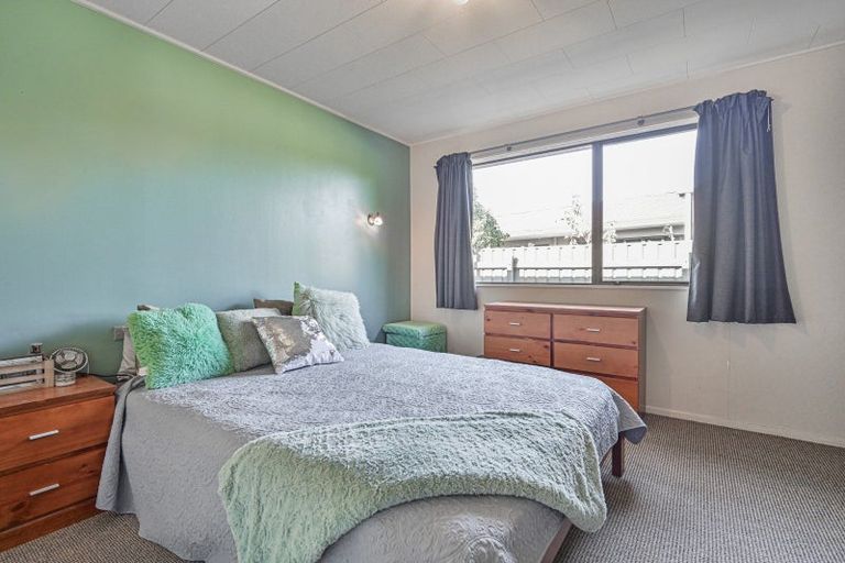 Photo of property in 1217 Louie Street, Parkvale, Hastings, 4122