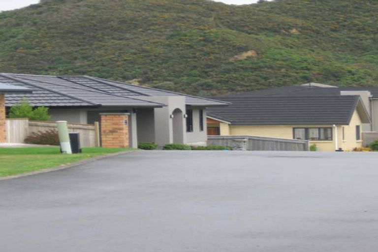 Photo of property in 19 Garrett Place, Riverstone Terraces, Upper Hutt, 5018
