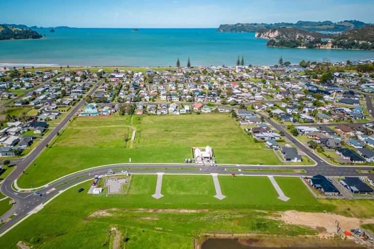 Photo of property in 181 Kupe Drive, Whitianga, 3510
