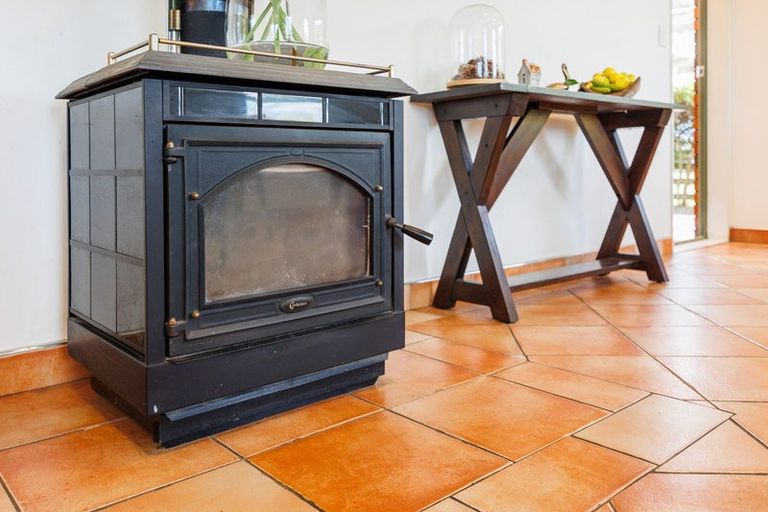 Photo of property in 19 Barnett Drive, Marton, 4710