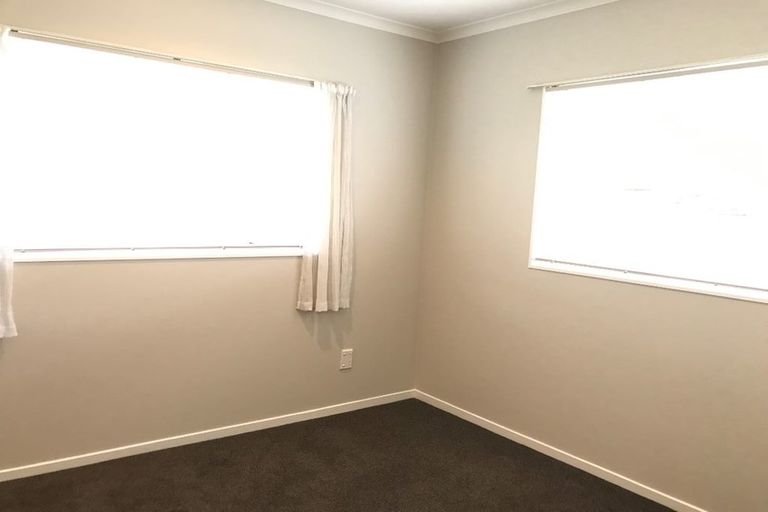 Photo of property in 39 Ponderosa Drive, Oteha, Auckland, 0632