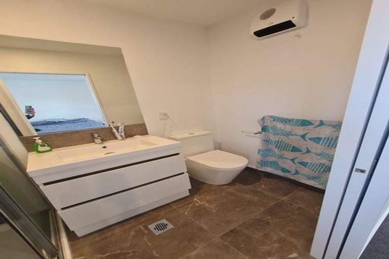 Photo of property in 4/242 Edgeware Road, Edgeware, Christchurch, 8013