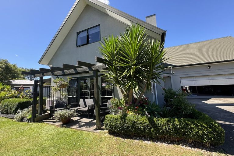 Photo of property in 1 Stonebridge Park Drive, Holdens Bay, Rotorua, 3010