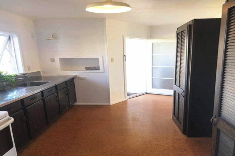 Photo of property in 15 Riverina Avenue, Pakuranga, Auckland, 2010