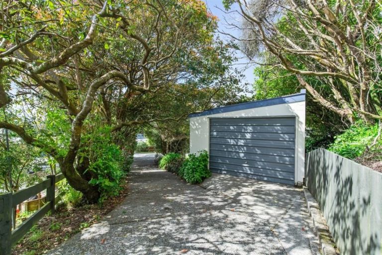 Photo of property in 19 Kimball Place, Johnsonville, Wellington, 6037