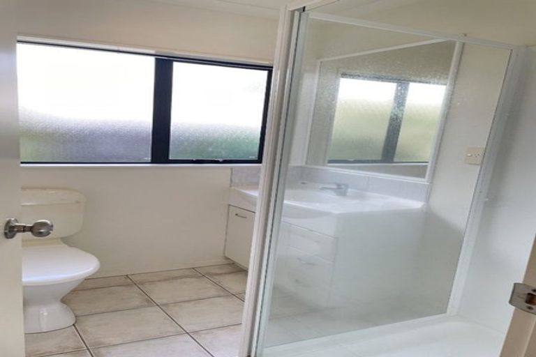 Photo of property in 18 Sheddings Lane, East Tamaki, Auckland, 2016