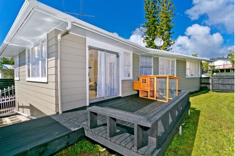 Photo of property in 30 Jillian Drive, Ranui, Auckland, 0612