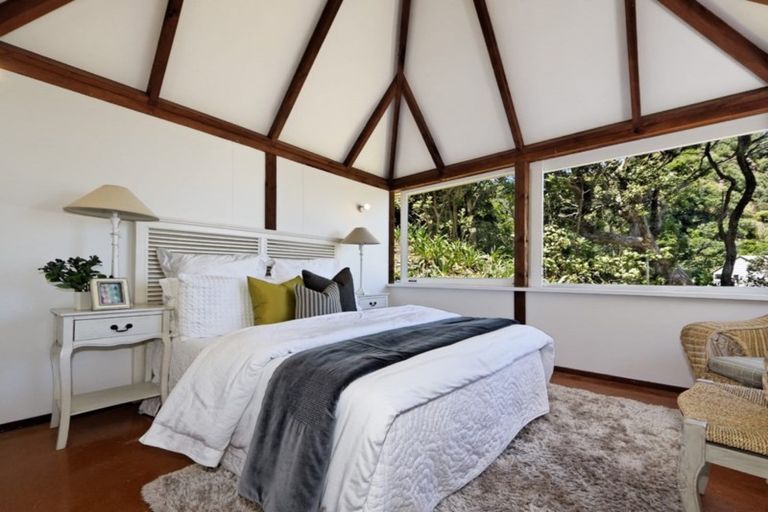 Photo of property in 35 Beach Valley Road, Piha, New Lynn, 0772