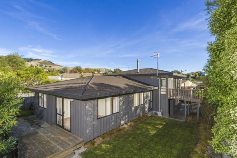 Photo of property in 12 Winton Place, Atawhai, Nelson, 7010