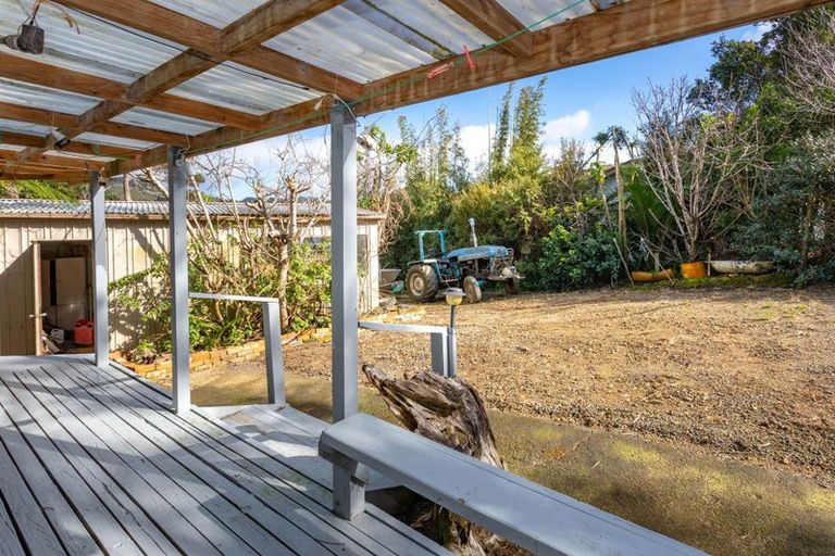 Photo of property in 979 Tuateawa Road, Waikawau, Coromandel, 3584