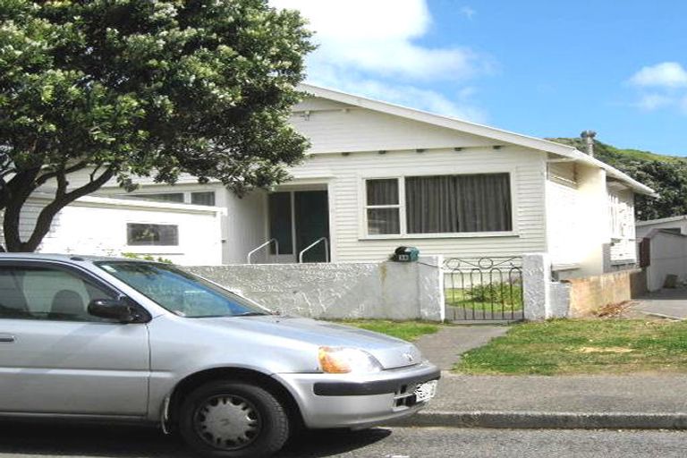 Photo of property in 36 Burnham Street, Seatoun, Wellington, 6022