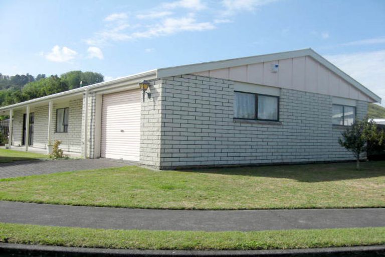 Photo of property in 2 Ash Place, Aramoho, Whanganui, 4500