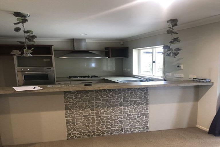 Photo of property in 8 Fergy Crescent, Wattle Downs, Auckland, 2103