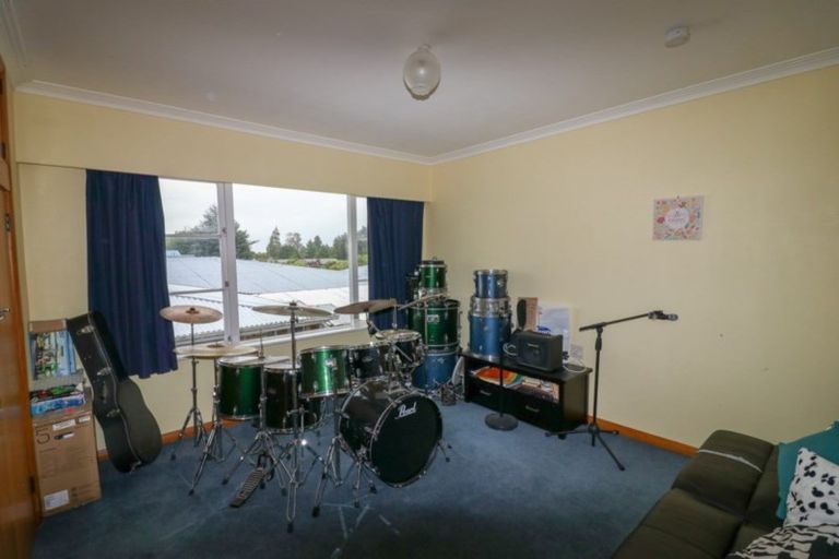 Photo of property in 33 Guy Street, Dannevirke, 4930