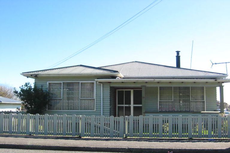 Photo of property in 58 Turumaha Street, Greymouth, 7805