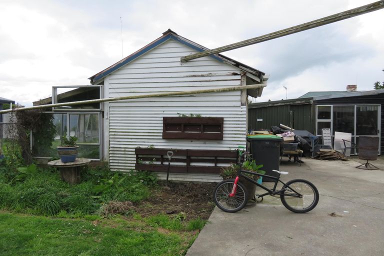 Photo of property in 5 Main Road, Pleasant Point, 7903