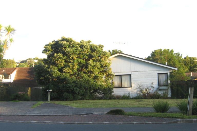 Photo of property in 90 Moore Street, Hillcrest, Auckland, 0627