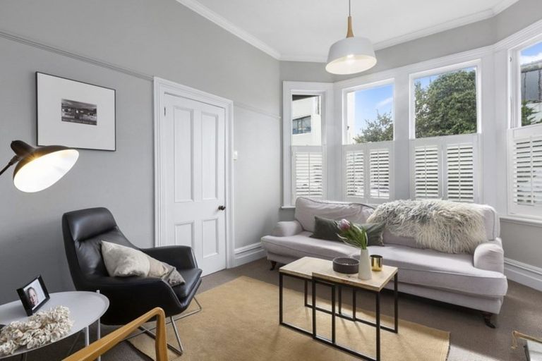 Photo of property in 323 Rattray Street, Dunedin Central, Dunedin, 9016